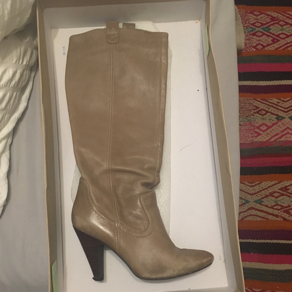 Jessica Simpson high heeled boots